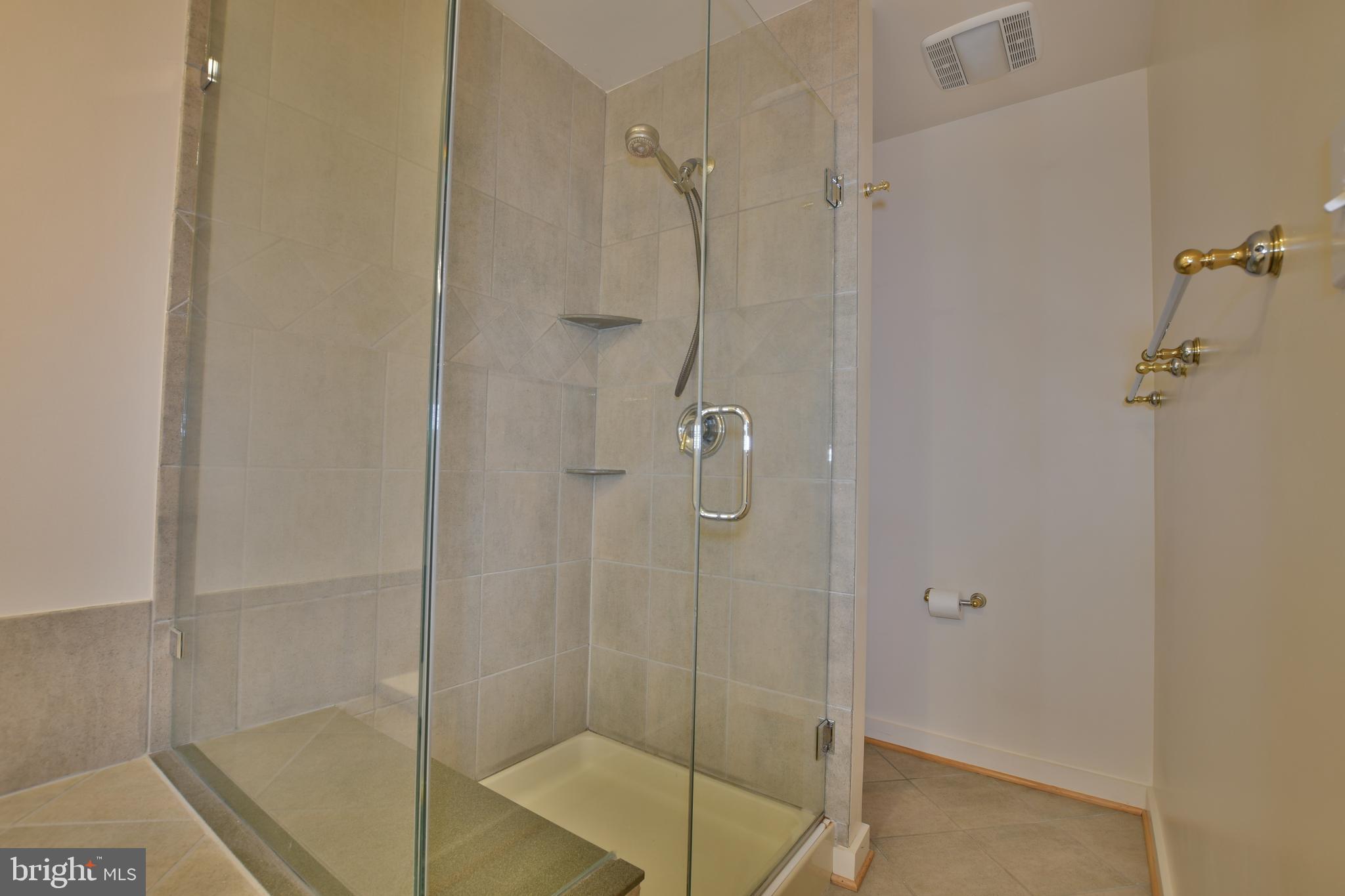 11615 Clubhouse Court Reston, VA 20190 - Photo 24 of 39 Gallery Image 24