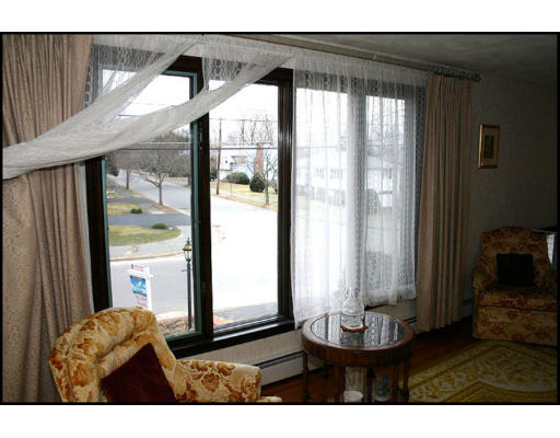 24 Briarwood Road Waltham, MA 02452 - Photo 10 of 10 Gallery Image 10