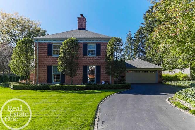 15 Provencal Road Grosse Pointe, MI 48236 - Photo 5 of 50 31333812-4.JPG