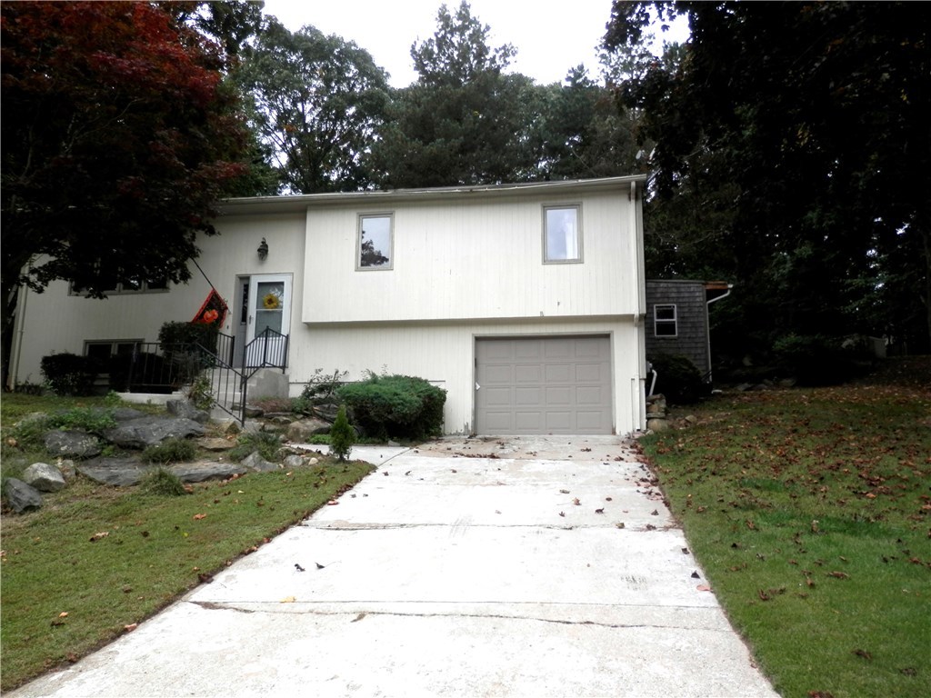 67 Ridgewood Road Cranston, RI 02921 - Photo 4 of 25 Gallery Image 4