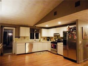 67 Ridgewood Road Cranston, RI 02921 - Photo 5 of 25 Gallery Image 5