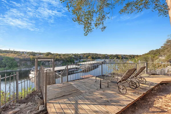 $699,000 | 22012 Briarcliff Drive, Spicewood, TX 78669