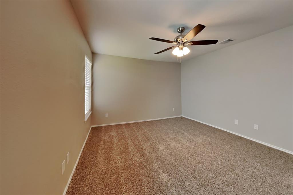 7445 Sienna Ridge Lane Fort Worth, TX 76131 - Photo 9 of 19