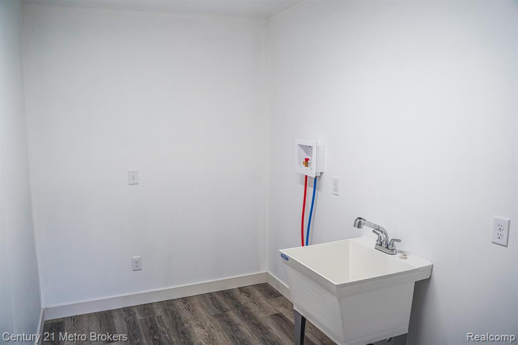 2456 West Stanley Road Mount Morris, MI 48458 - Photo 16 of 17 Gallery Image 16
