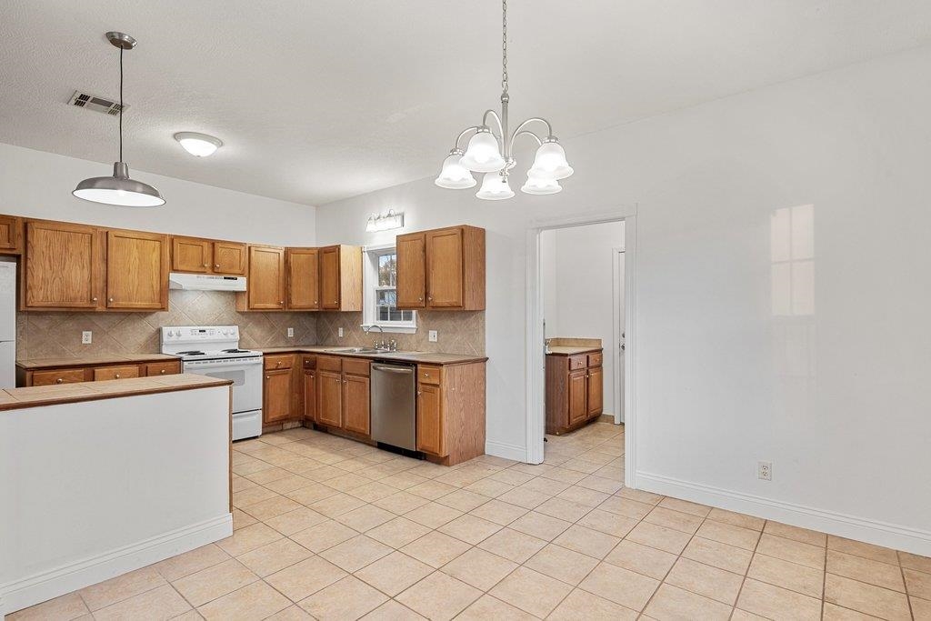 310 Pitre Street Sulphur, LA 70663 - Photo 13 of 32