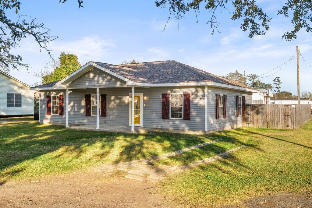 310 Pitre Street Sulphur, LA 70663 - Photo 3 of 32