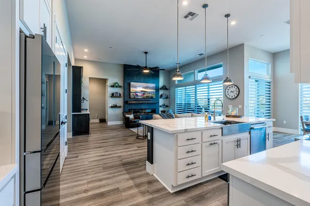 $1,349,999 | 524 Channel Bethel Island, Bethel Island, CA 94511