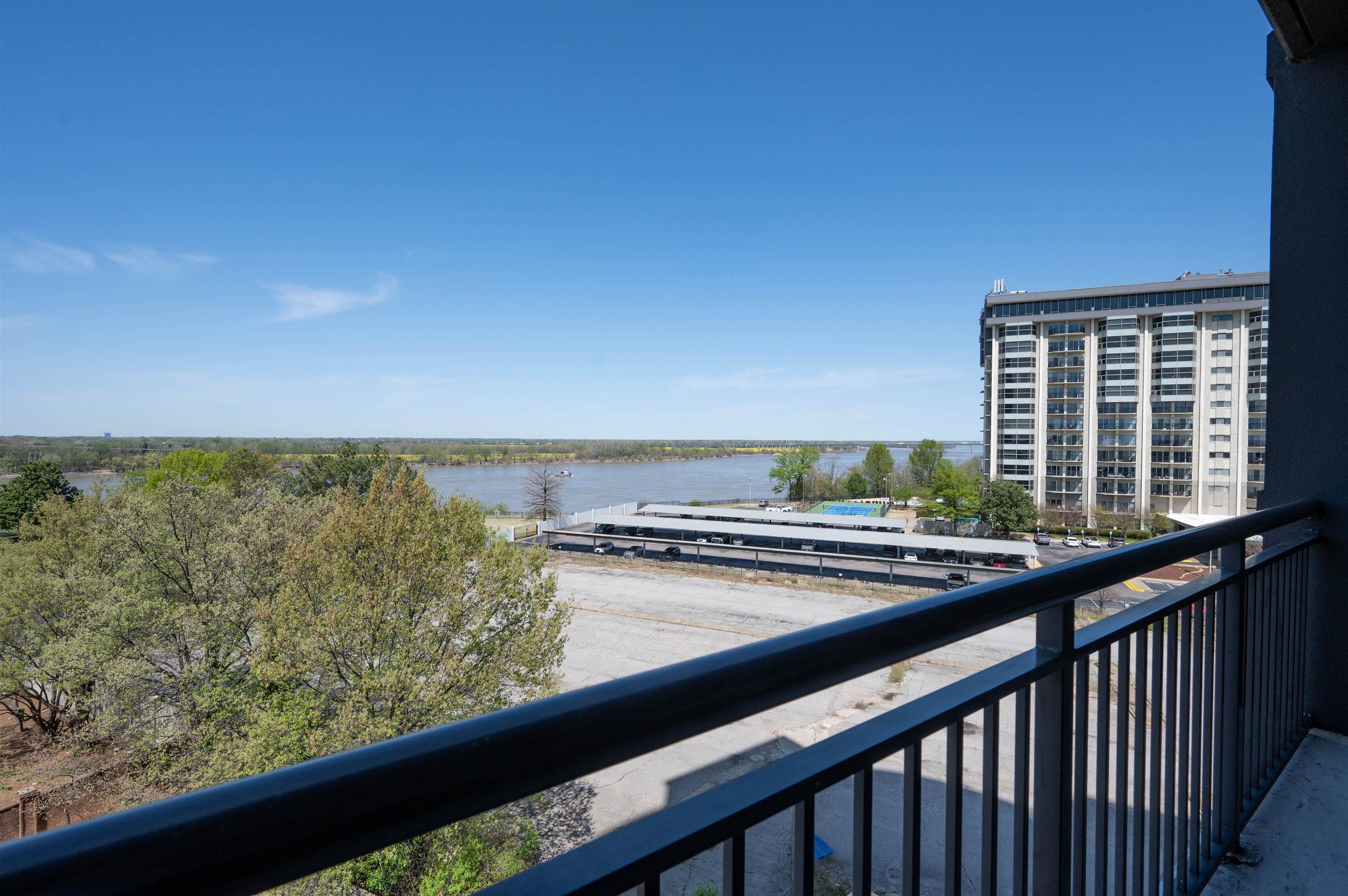 717 Riverside Drive, Unit 609/610 Memphis, TN 38103 - Photo 22 of 40