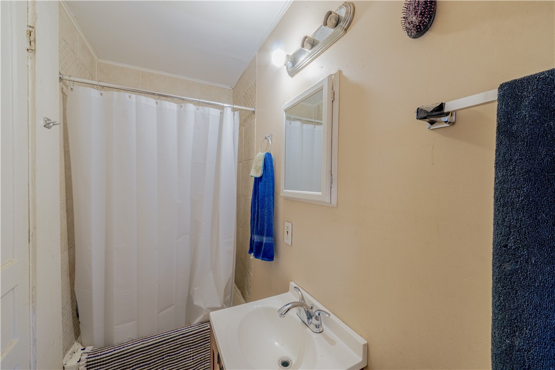 33 Amherst Street Rochester, NY 14607 - Photo 9 of 17