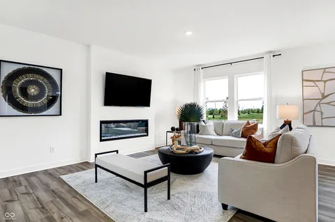 $375,950 | 7014 Myra Way, Indianapolis, IN 46239