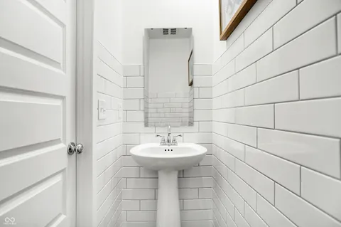 $375,950 | 7014 Myra Way, Indianapolis, IN 46239