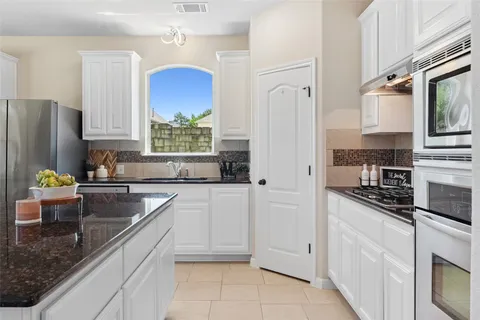 $660,000 | 114 Briarpatch Court, Austin, TX 78737