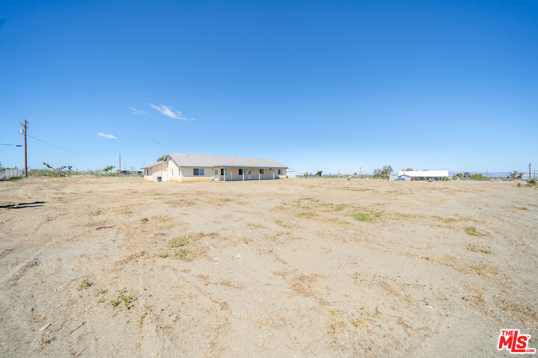 11635 Lebec Road Phelan, CA 92371 - Photo 33 of 35 a view of ocean view with beach