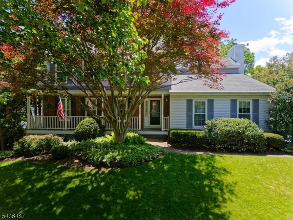 $724,900 | 9 Chestnut Place, Lebanon, NJ 08833