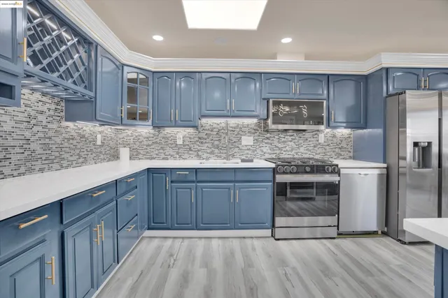 $1,082,500 | 1247 Fitzgerald Avenue, San Francisco, CA 94124