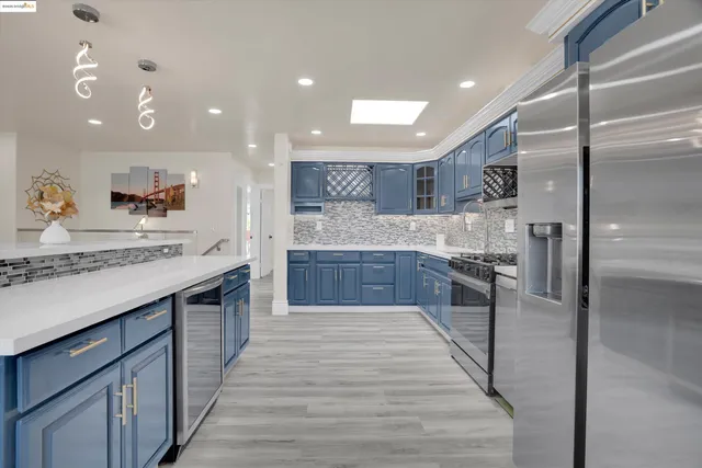 $1,082,500 | 1247 Fitzgerald Avenue, San Francisco, CA 94124