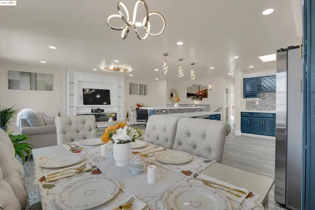 $1,082,500 | 1247 Fitzgerald Avenue, San Francisco, CA 94124