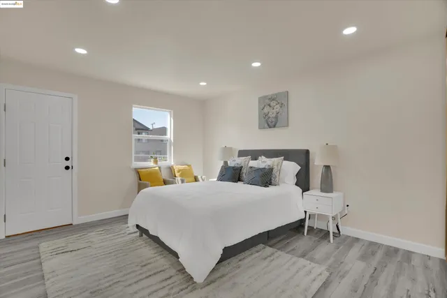 $1,082,500 | 1247 Fitzgerald Avenue, San Francisco, CA 94124