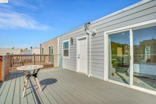 $1,082,500 | 1247 Fitzgerald Avenue, San Francisco, CA 94124