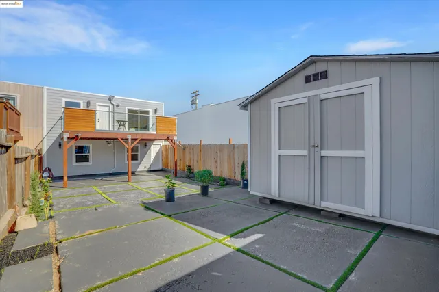 $1,082,500 | 1247 Fitzgerald Avenue, San Francisco, CA 94124