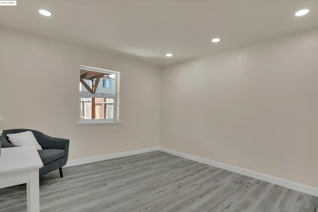 $1,082,500 | 1247 Fitzgerald Avenue, San Francisco, CA 94124