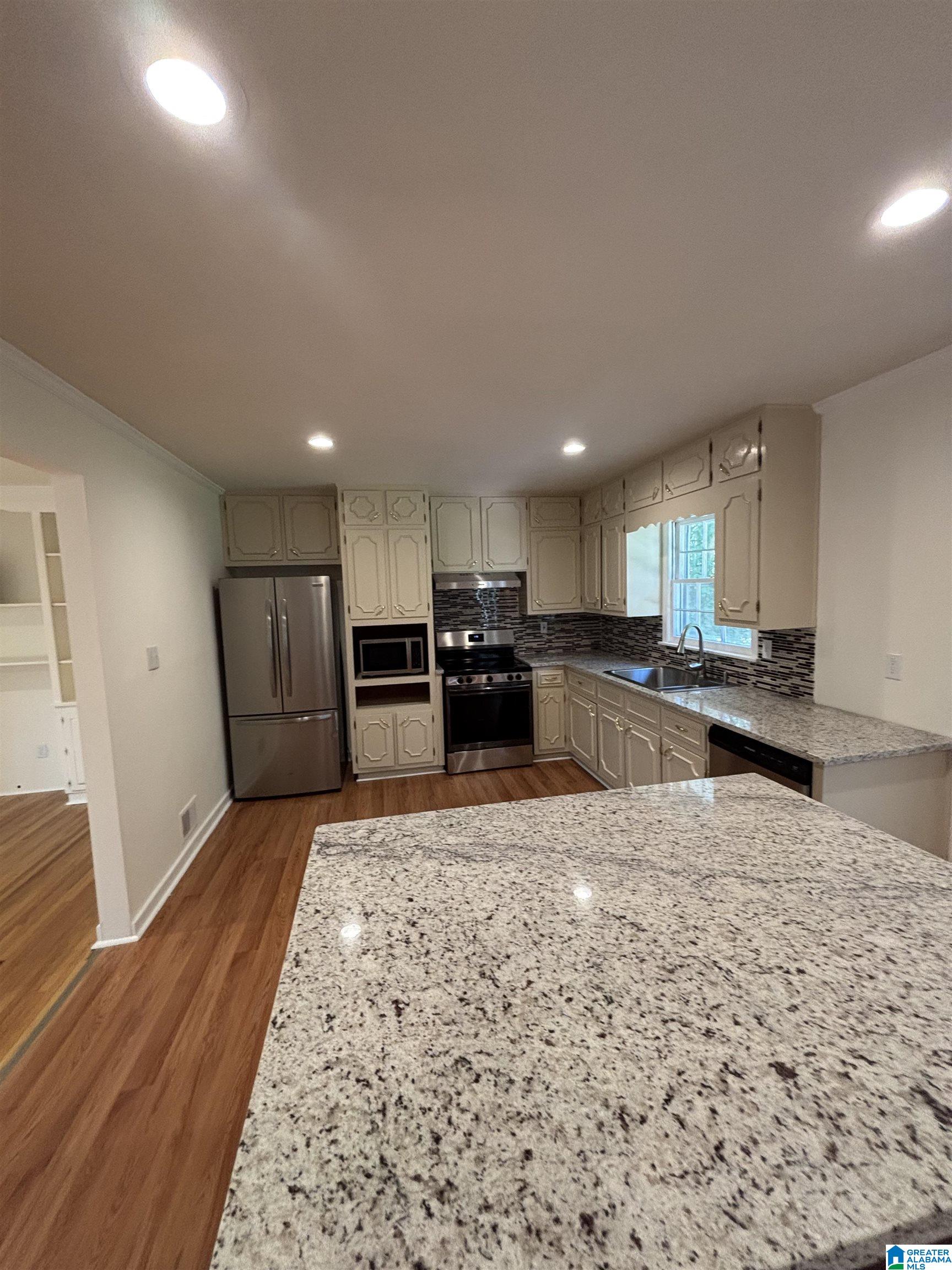 2832 2nd Way Northwest Birmingham, AL 35215 - Photo 2 of 16
