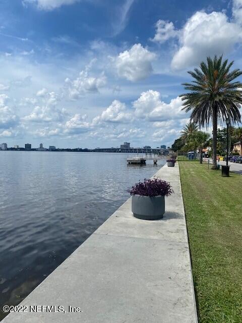 1789 River Road, Unit 2 Jacksonville, FL 32207 - Photo 21 of 22 a view of a lake with a yard