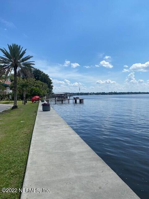 1789 River Road, Unit 2 Jacksonville, FL 32207 - Photo 22 of 22 a view of outdoor space with garden view
