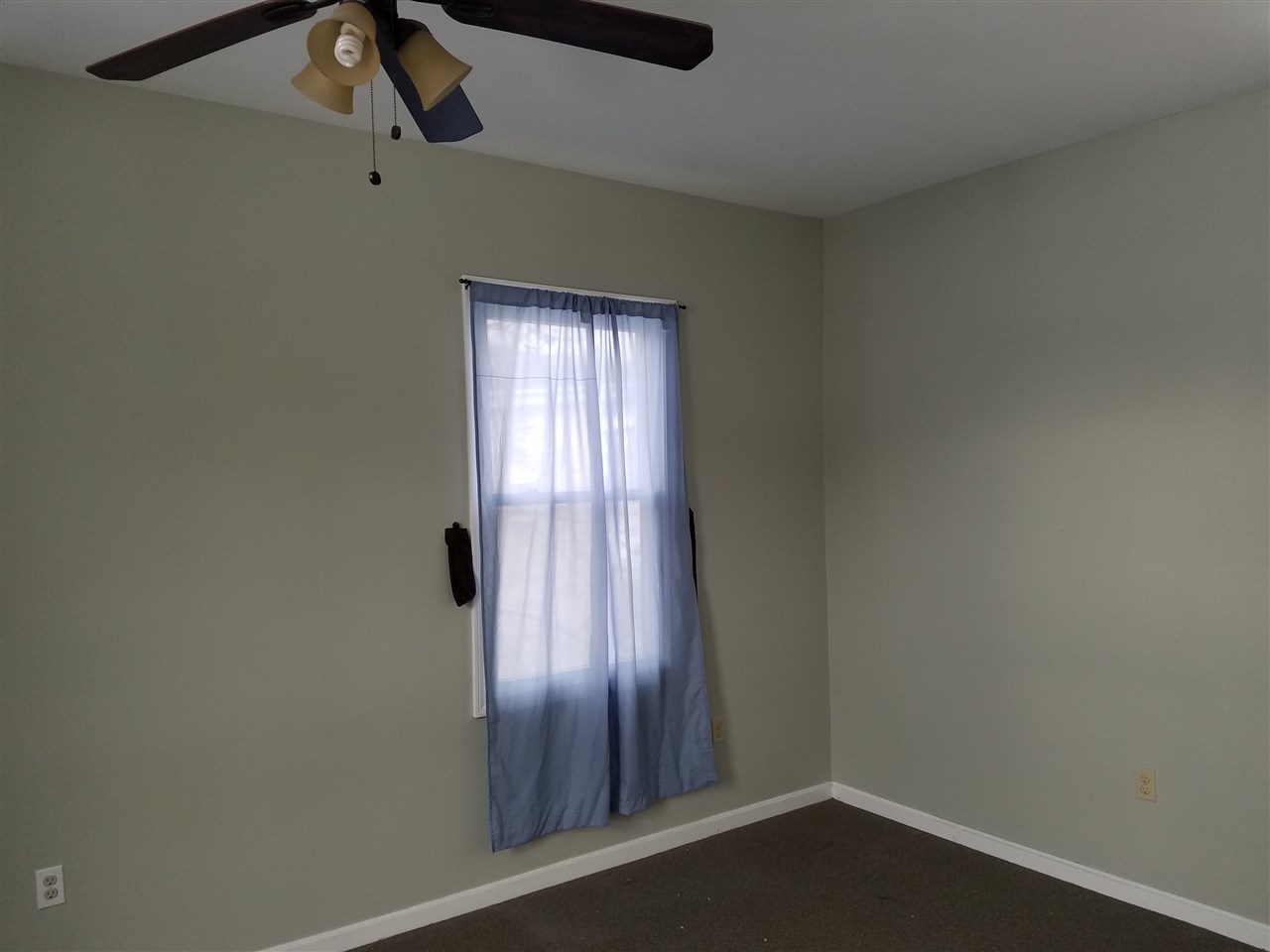 30 South Main Street, Unit 2 Bristol, NH 03222 - Photo 4 of 12