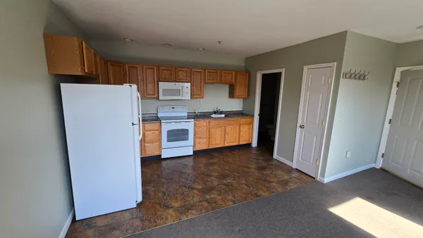 $1,100 | 30 South Main Street, Unit 2, Bristol, NH 03222