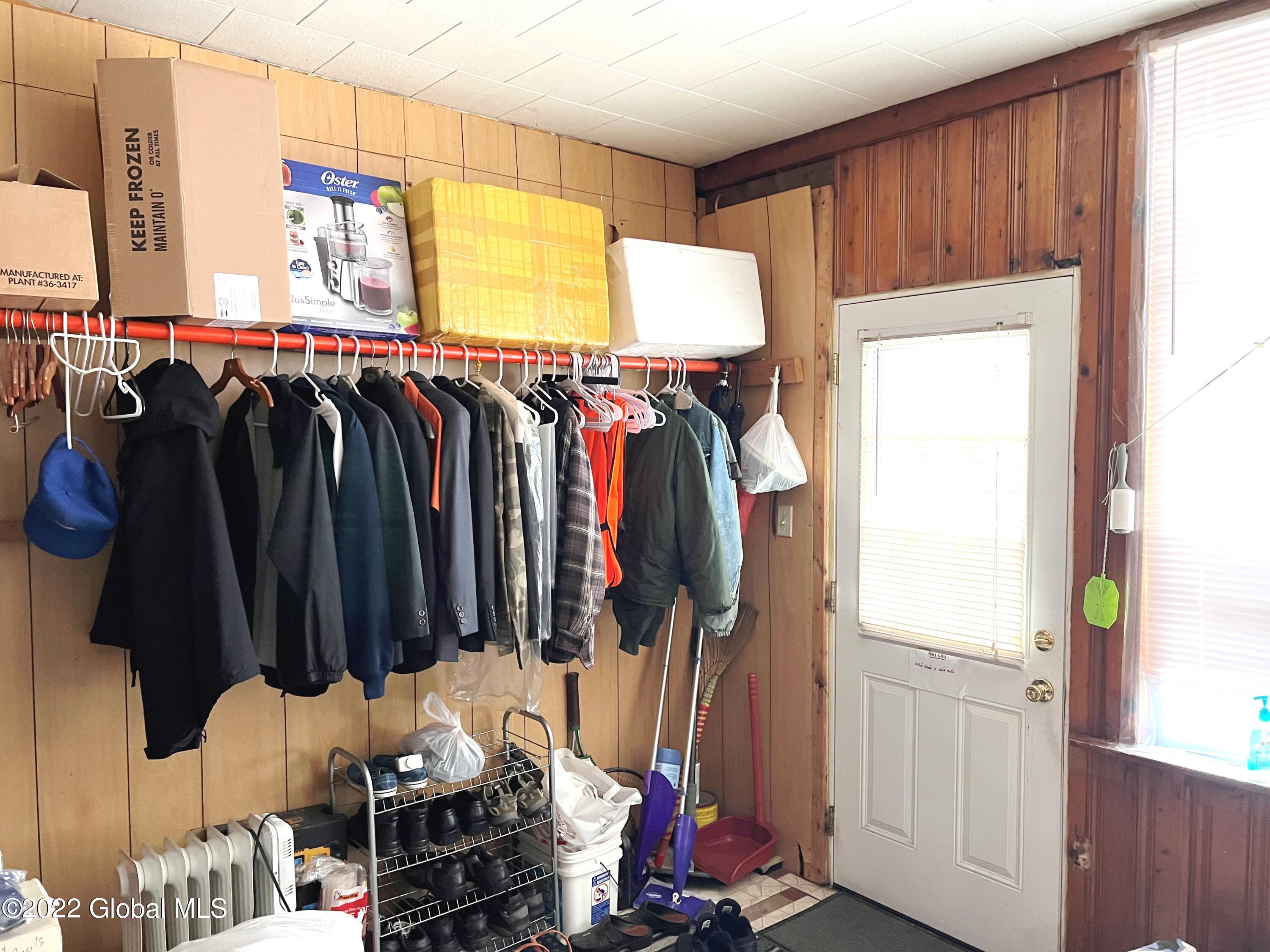 1825 Curry Road Rotterdam, NY 12306 - Photo 13 of 48 IMG_0559
