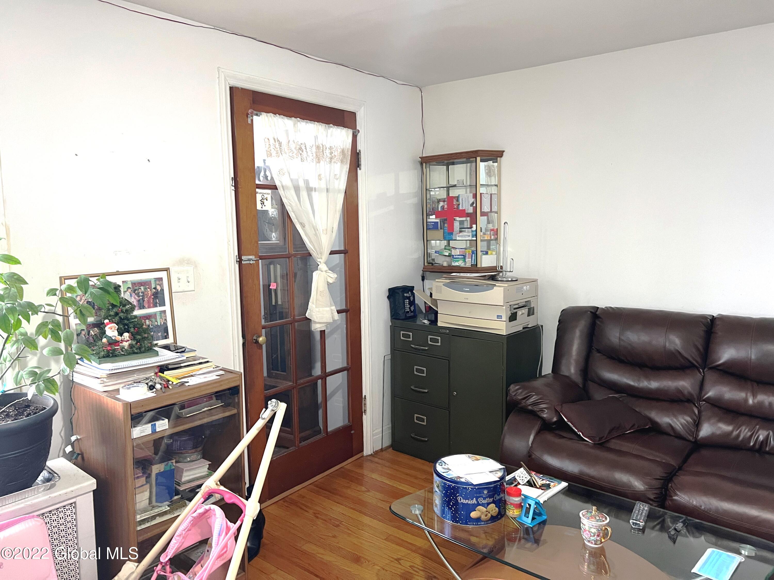 1825 Curry Road Rotterdam, NY 12306 - Photo 6 of 48 IMG_0550