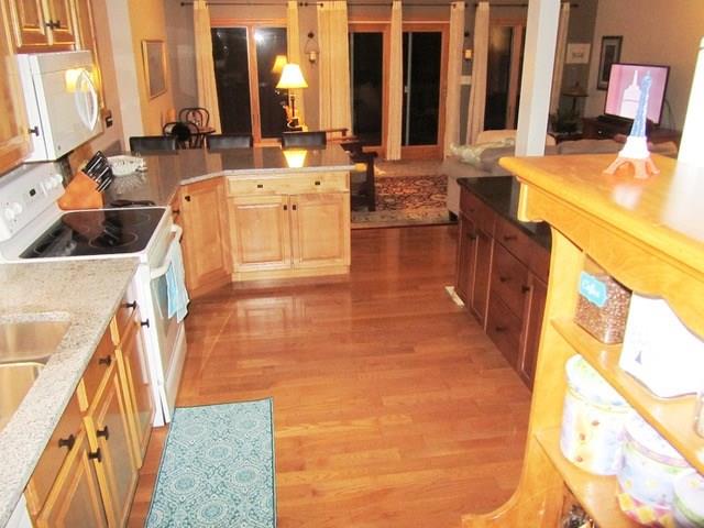 114 Old Gate Road Trafford, PA 15085 - Photo 4 of 22 Gallery Image 4