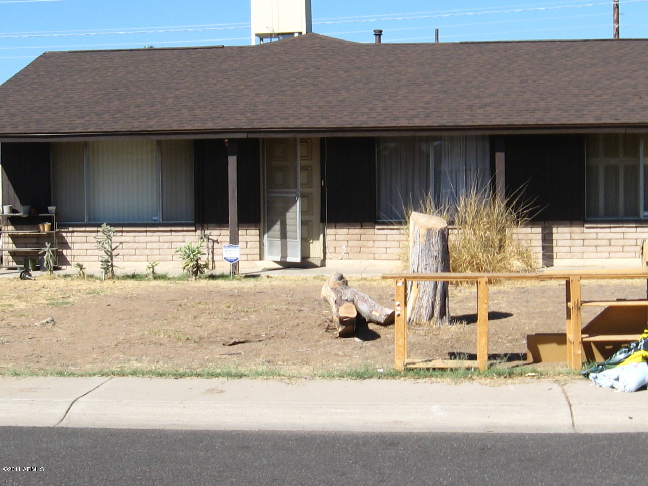 1528 West St John Road Phoenix, AZ 85023 - Photo 4 of 6 1