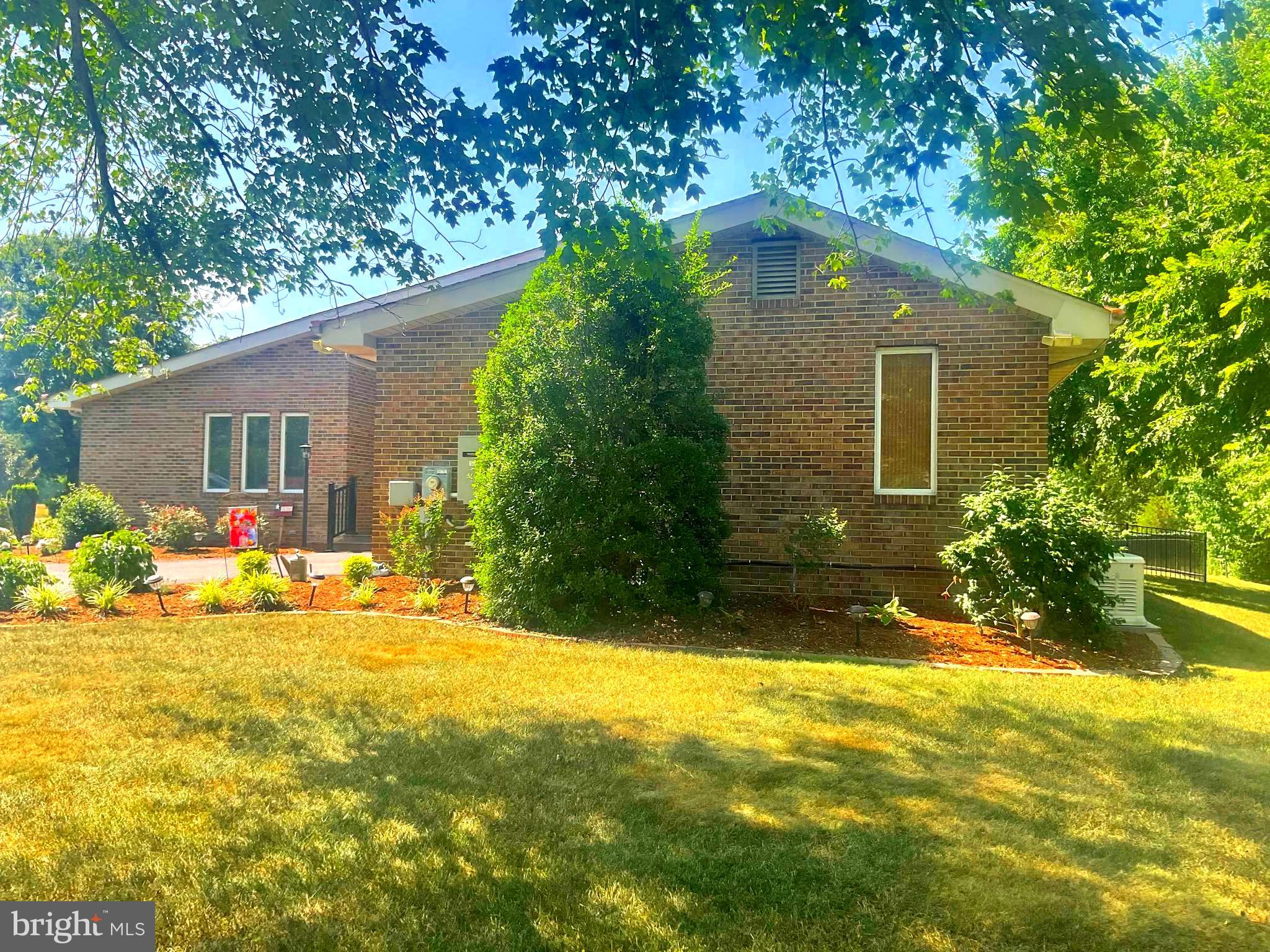 560 Troon Road Dover, DE 19904 - Photo 2 of 57