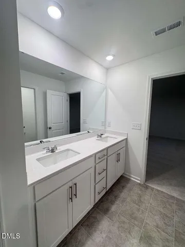 $2,195 | 933 Glowing Star Lane, Fuquay-Varina, NC 27526