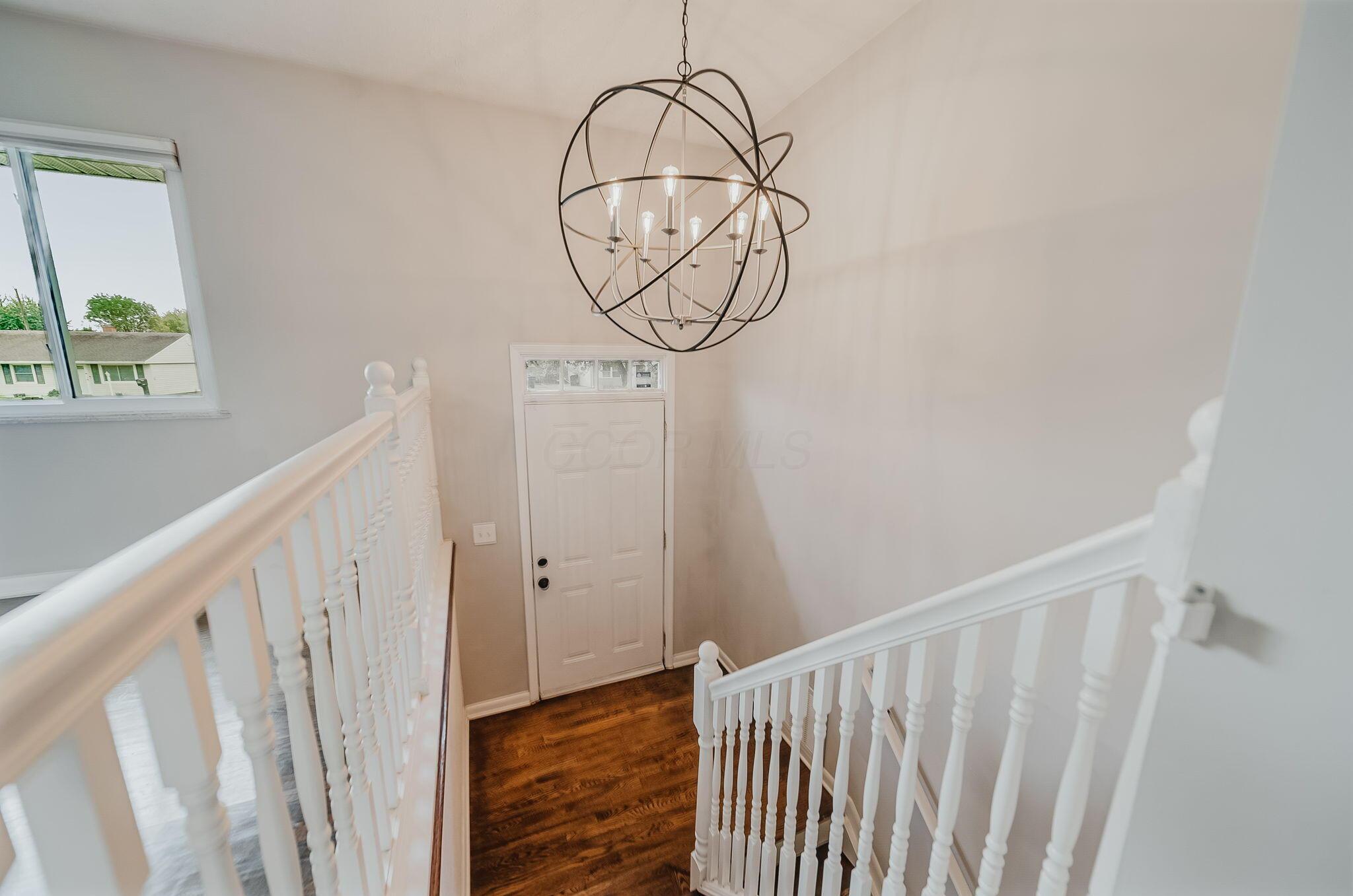 5135 Fairlane Road Columbus, OH 43207 - Photo 2 of 55 6-J.E. - 5135 Fairlane Rd, Columbus-6