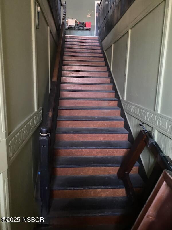 437 Alisal Road Solvang, CA 93463 - Photo 3 of 7 Stairway to Dining
