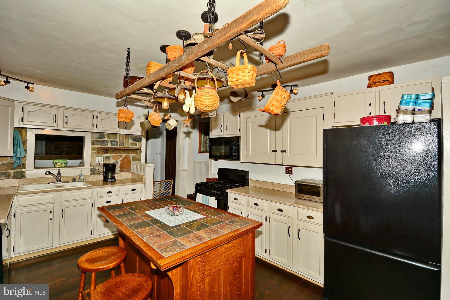 4260 Bull Road Dover, PA 17315 - Photo 8 of 32 Gallery Image 8