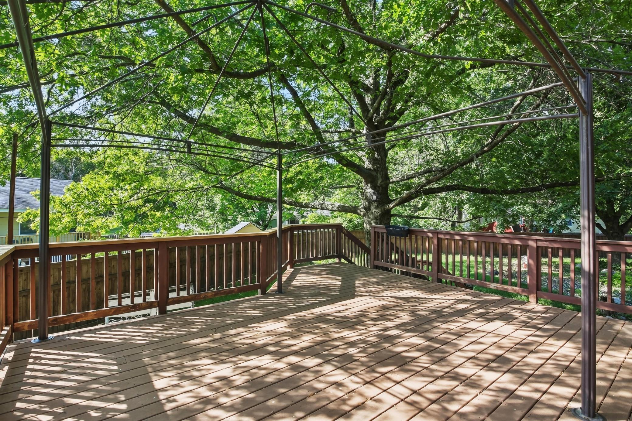 311 Eagle Ridge Circle Burnsville, MN 55337 - Photo 37 of 38