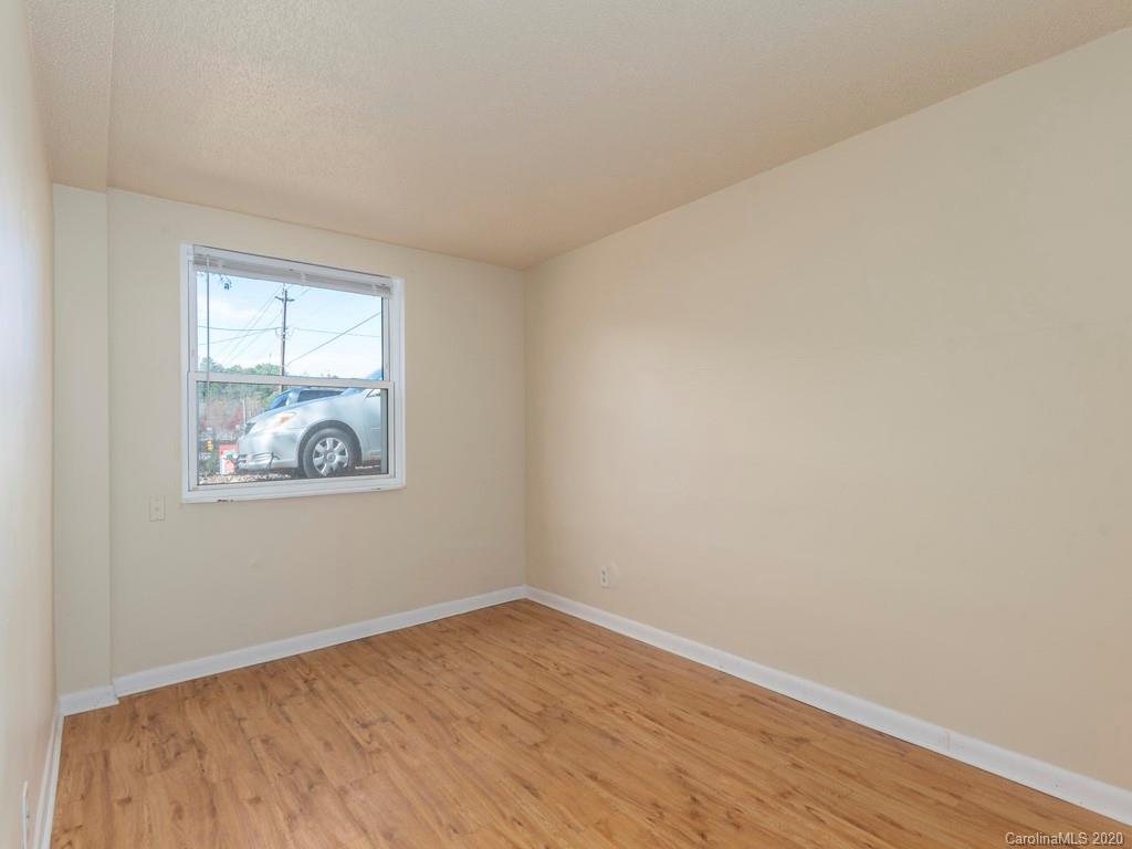 7 Ottari Road Asheville, NC 28804 - Photo 2 of 10 Gallery Image 2