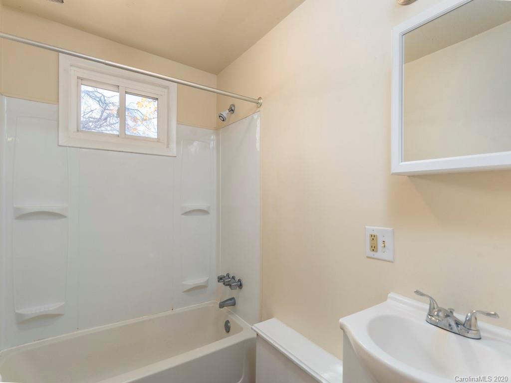 7 Ottari Road Asheville, NC 28804 - Photo 6 of 10 Gallery Image 6