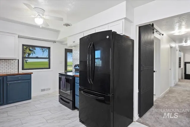 $505,000 | 2982 East 990 South, Hazelton, ID 83335