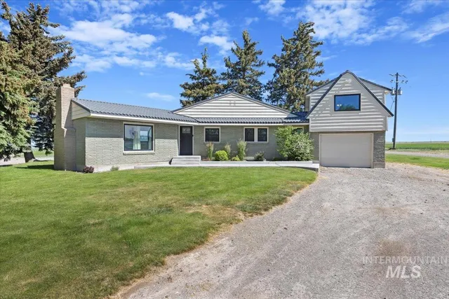 $505,000 | 2982 East 990 South, Hazelton, ID 83335