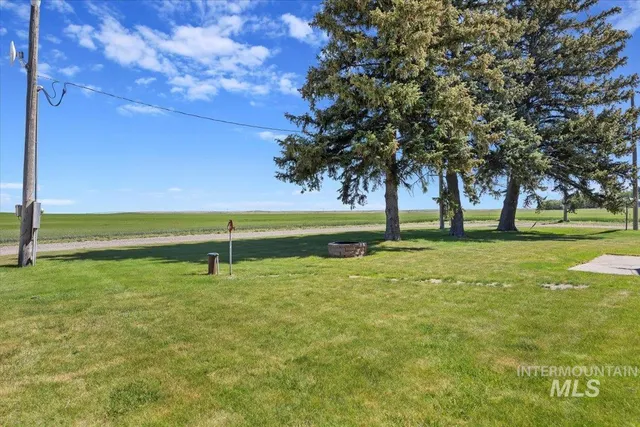 $505,000 | 2982 East 990 South, Hazelton, ID 83335