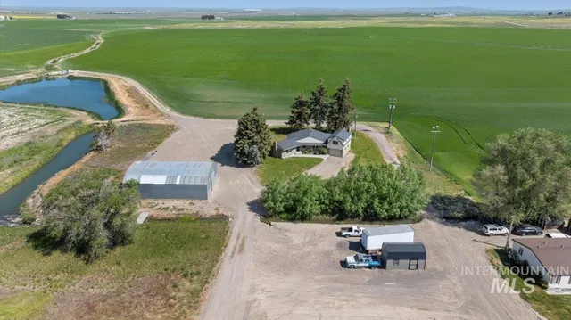 $505,000 | 2982 East 990 South, Hazelton, ID 83335