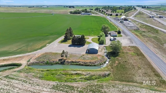 $505,000 | 2982 East 990 South, Hazelton, ID 83335