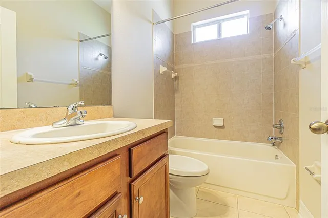 $3,000 | 20002 Heritage Point Drive, Tampa, FL 33647