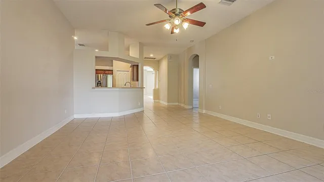 $3,000 | 20002 Heritage Point Drive, Tampa, FL 33647