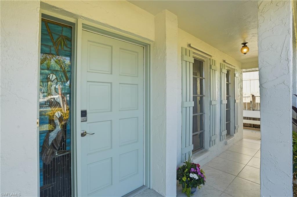 560 109th Avenue North Naples, FL 34108 - Photo 34 of 37